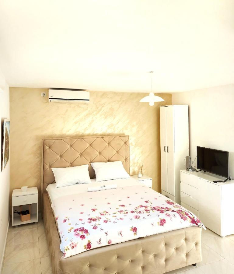 Studios Merdovic Budva Exteriör bild