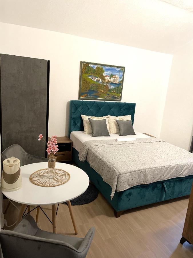 Studios Merdovic Budva Exteriör bild